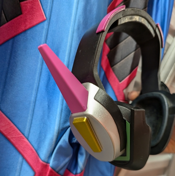 Overwatch D.Va Bodysuit & Headpiece - Picture 6 of 7